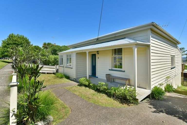 Photo of property in 31 Garfield Road, Helensville, 0800