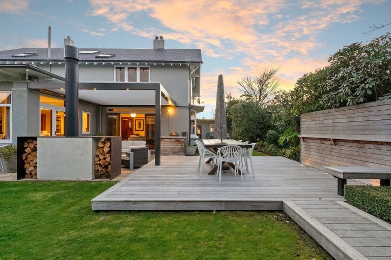 Photo of property in 152 Clyde Road, Burnside, Christchurch, 8053