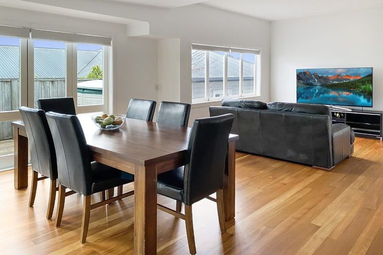 Photo of property in 19 St Aubyn Street, Devonport, Auckland, 0624