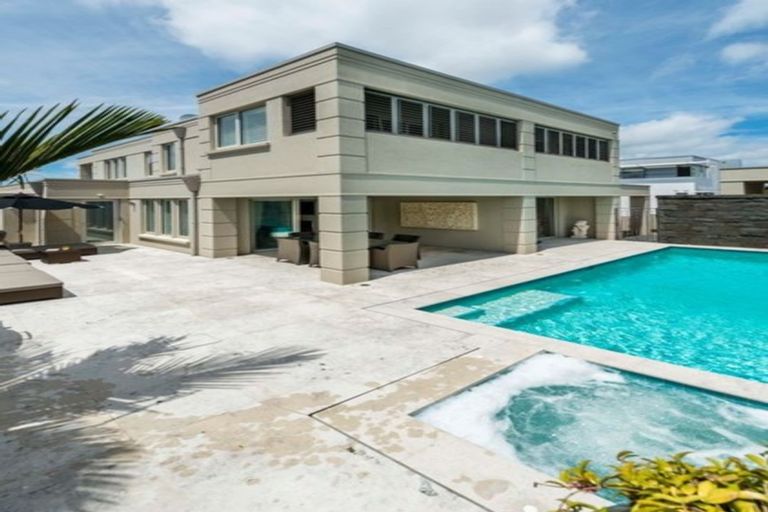 Photo of property in 17 Brighton Terrace, Mairangi Bay, Auckland, 0630