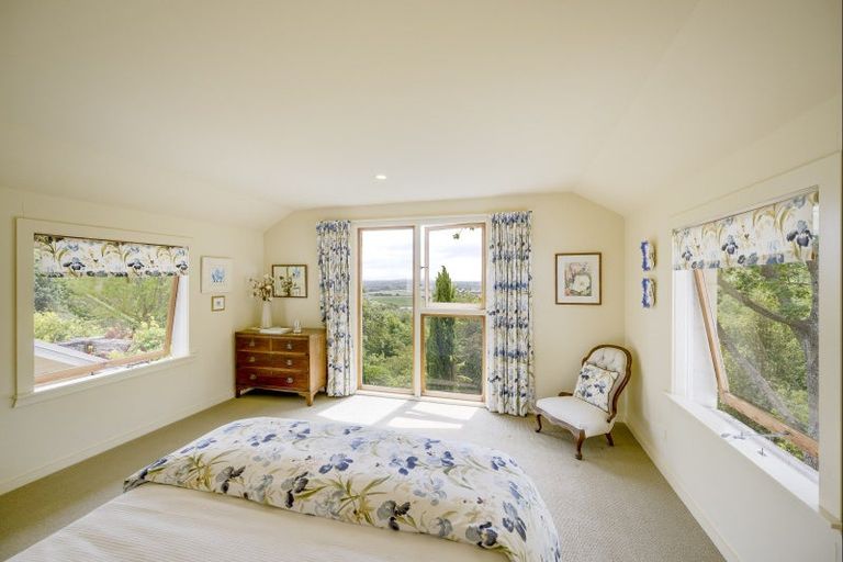 Photo of property in 77 Black Barn Road, Havelock North, 4294