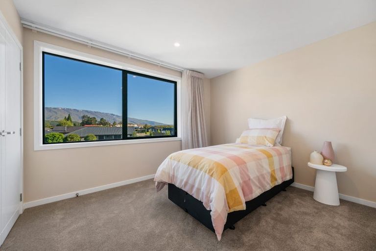 Photo of property in 16 Woods Crescent, Cromwell, 9310