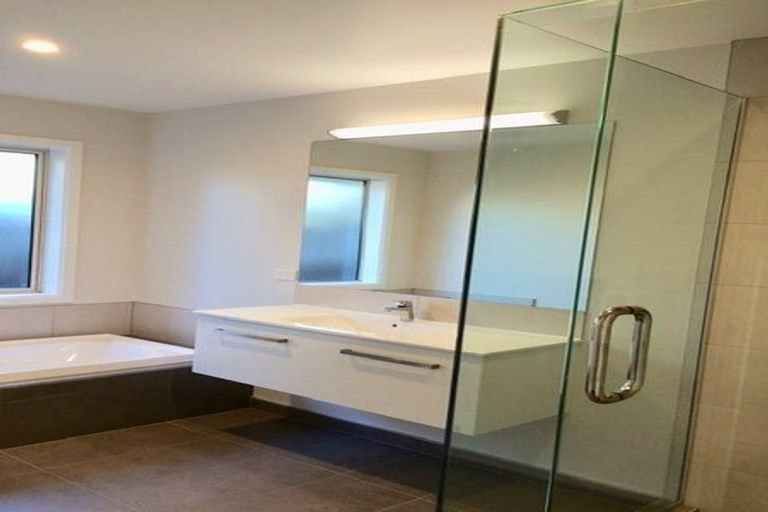 Photo of property in 60a Santa Rosa Avenue, Halswell, Christchurch, 8025