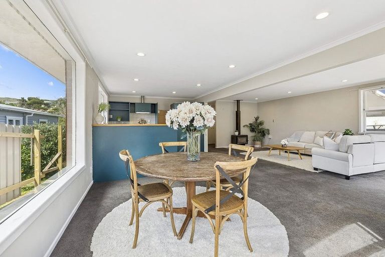 Photo of property in 8 Te Motu Road, Pukerua Bay, 5026