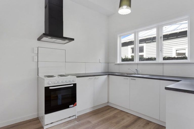 Photo of property in 77 Mersey Street, St Albans, Christchurch, 8014