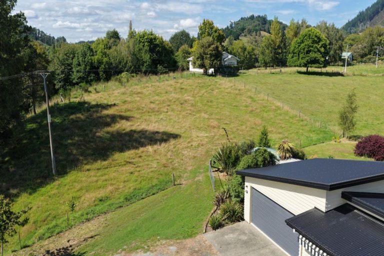 Photo of property in 927 Waiwhero Road, Ngatimoti, Motueka, 7196
