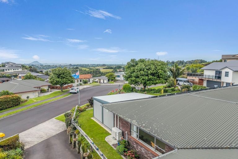 Photo of property in 2 Tautara Place, Ohauiti, Tauranga, 3112