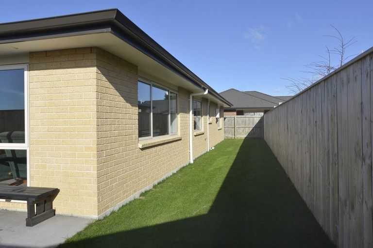 Photo of property in 3 Madison Street, Carterton, 5713