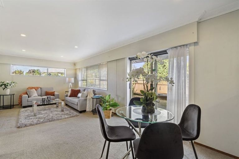 Photo of property in 2/32 Opaheke Road, Papakura, 2110