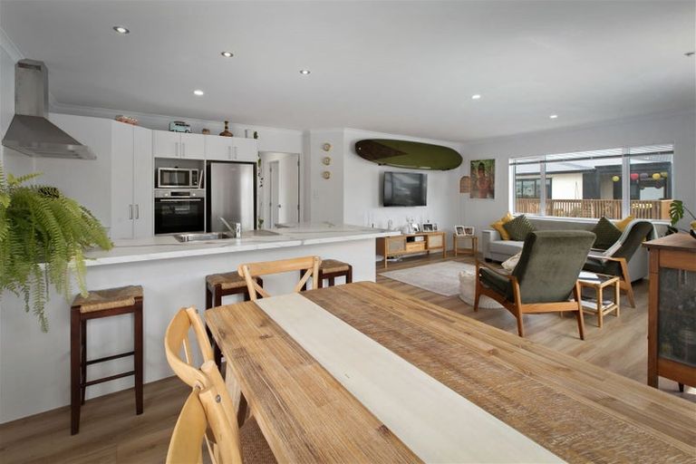 Photo of property in 8 Sandy Place, Waihi Beach, 3611