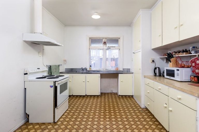 Photo of property in 49 Shearman Street, Waimate, 7924