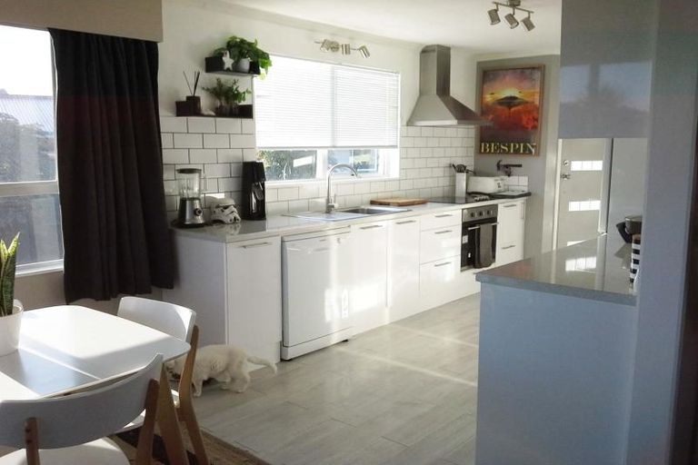 Photo of property in 11 Culzean Grove, Bell Block, New Plymouth, 4312