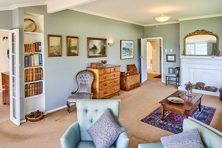 Photo of property in 5 Tui Road, Days Bay, Lower Hutt, 5013