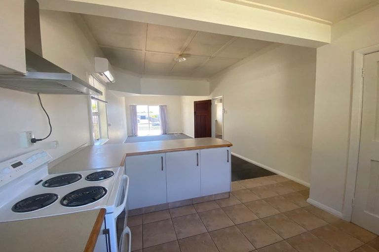 Photo of property in 162 Lemon Street, Strandon, New Plymouth, 4312