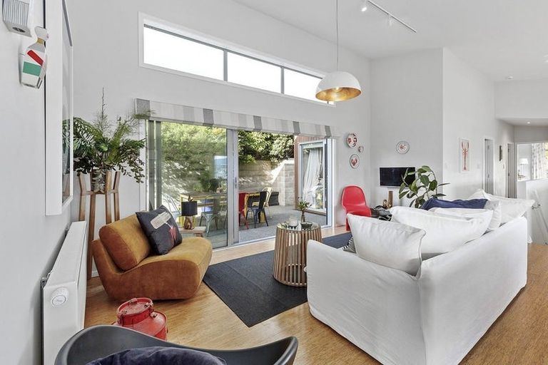 Photo of property in 85e Seatoun Heights Road, Seatoun, Wellington, 6022