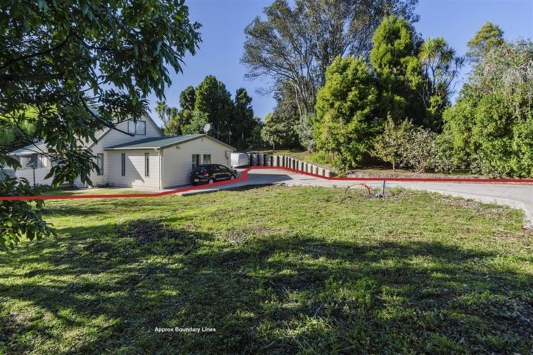 Photo of property in 14a Rosalind Road, Glenfield, Auckland, 0629