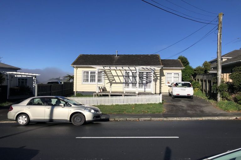 Photo of property in 19 Ironside Road, Johnsonville, Wellington, 6037