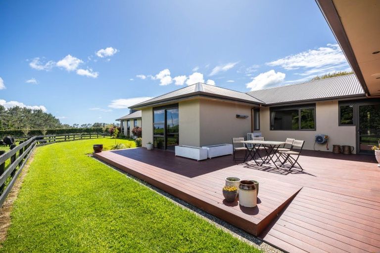 Photo of property in 1058 Mangorei Road, Mangorei, New Plymouth, 4371