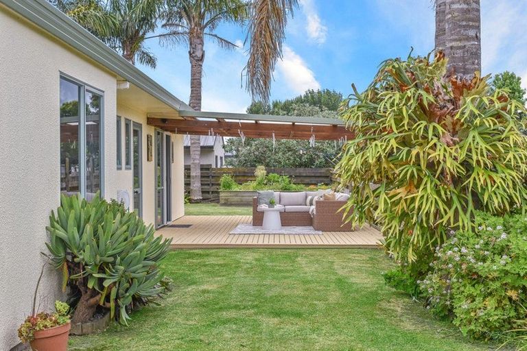 Photo of property in 45 Kane Road, Papamoa Beach, Papamoa, 3118