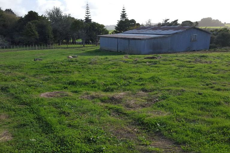 Photo of property in 8 Te Ahu Road, Pukekawa, Tuakau, 2696
