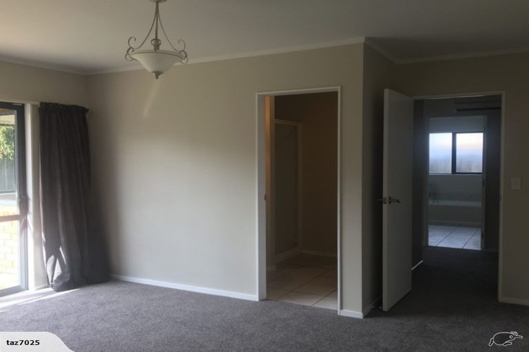 Photo of property in 9 Jeannie Way, Waikanae Beach, Waikanae, 5036