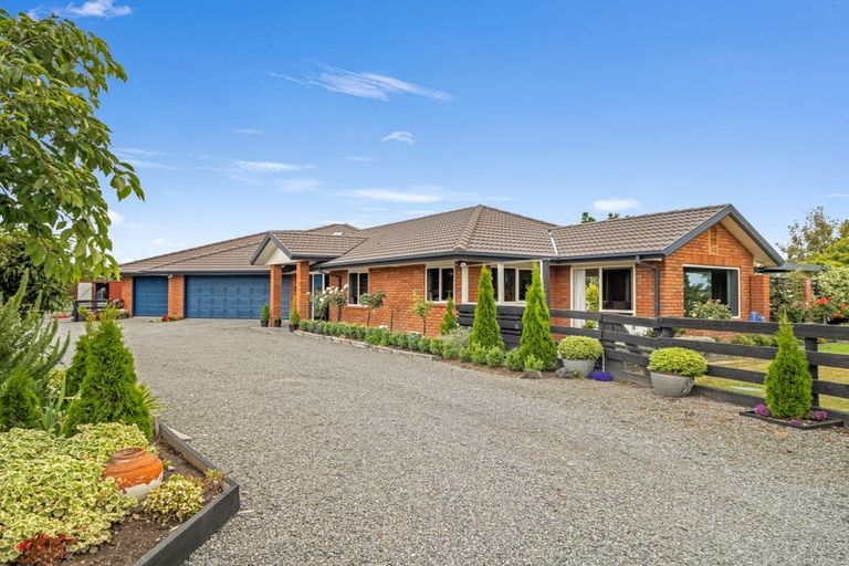 Photo of property in 20 Teviotview Place, Amberley, 7410