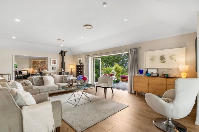 Photo of property in 20 Teviotview Place, Amberley, 7410