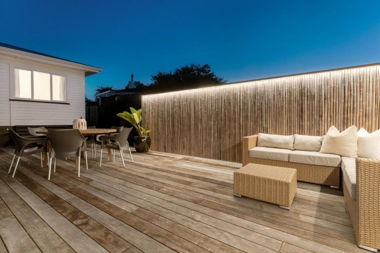 Photo of property in 16 Brown Terrace, Te Puke, 3119