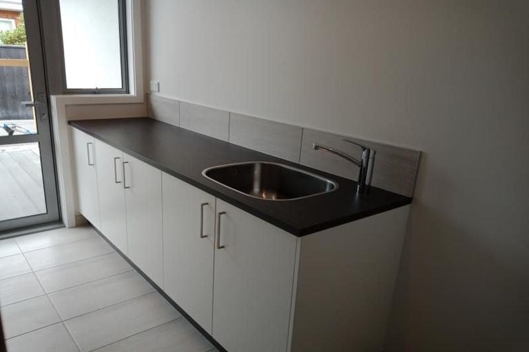 Photo of property in 79b Cambridge Terrace, Waterloo, Lower Hutt, 5011