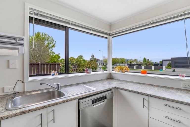 Photo of property in 32 Nixon Street, Tinwald, Ashburton, 7700