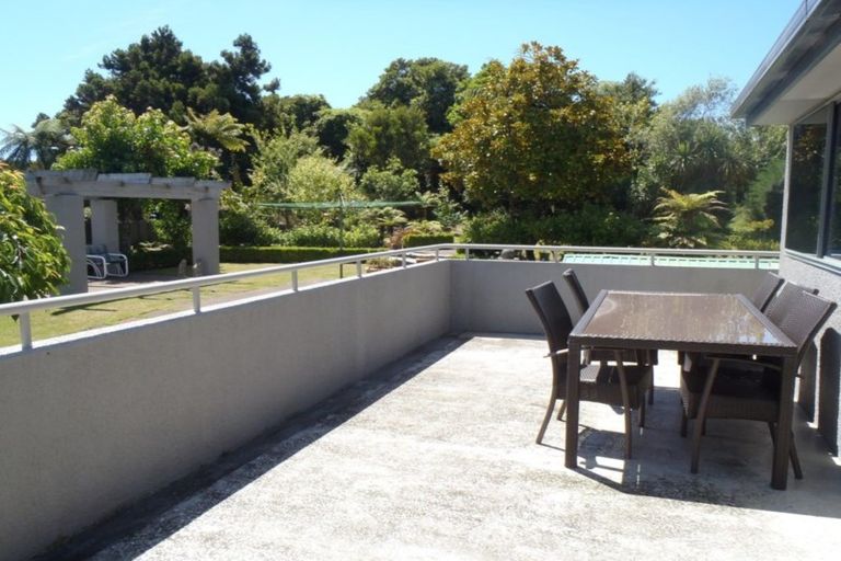 Photo of property in 24 Stanton Crescent, Karoro, Greymouth, 7805