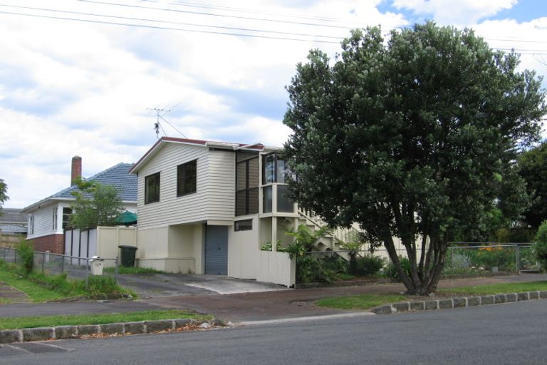 Photo of property in 33a Alberta Street, Point Chevalier, Auckland, 1022