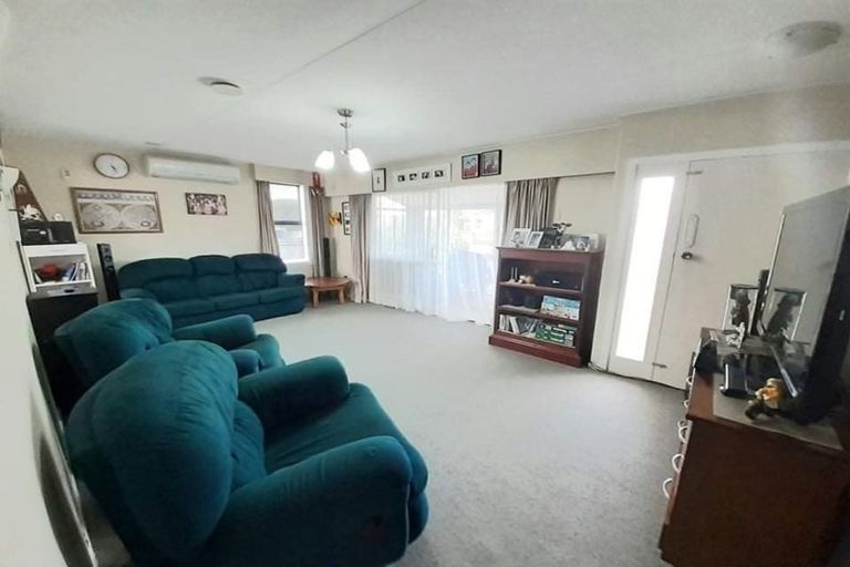 Photo of property in 7 Koromiko Avenue, Hawera, 4610