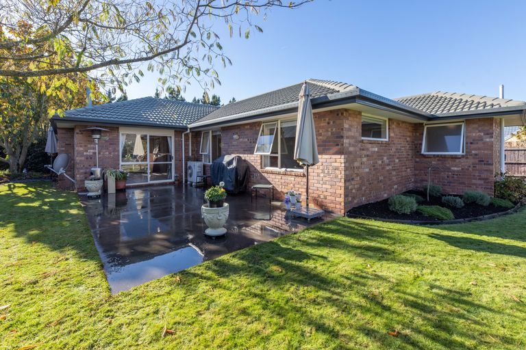 Photo of property in 32 Masefield Drive, Rolleston, 7614