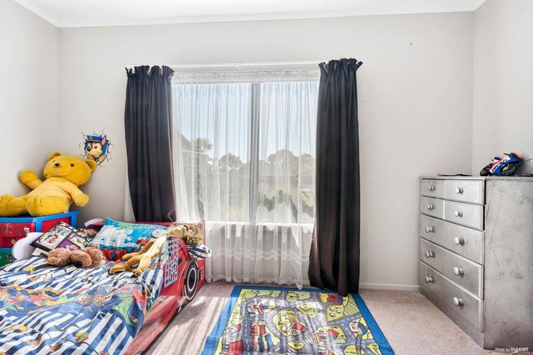 Photo of property in 59 Hebron Road, Waiake, Auckland, 0630