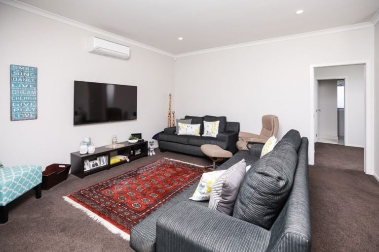 Photo of property in 16 Platina Place, Flagstaff, Hamilton, 3210