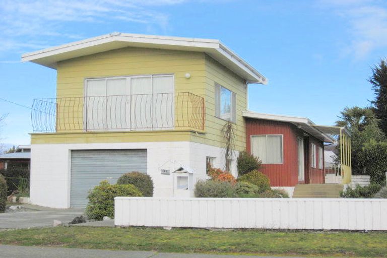 Photo of property in 31 Pompolona Street, Te Anau, 9600