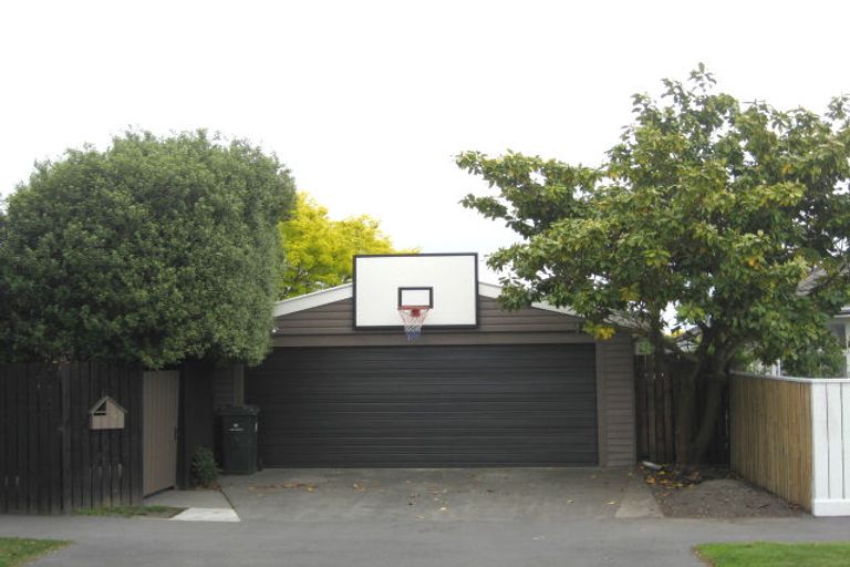 Photo of property in 22 Liverton Crescent, Bishopdale, Christchurch, 8053