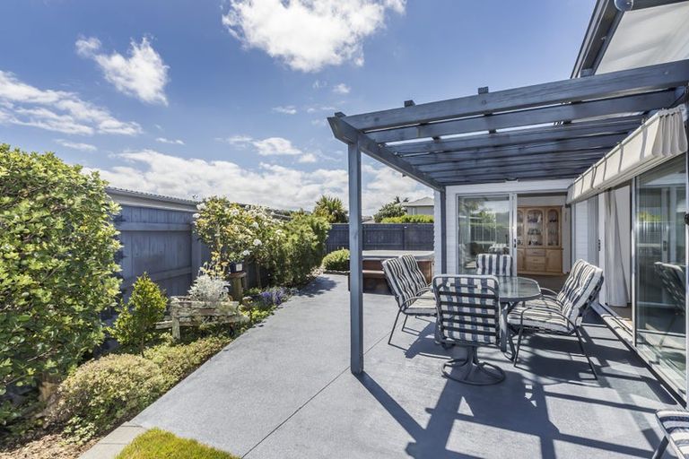 Photo of property in 30 Sumner Terrace, Aotea, Porirua, 5024