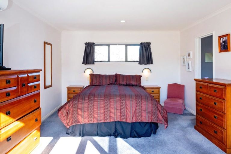 Photo of property in 11 Pukekura Place, Taradale, Napier, 4112