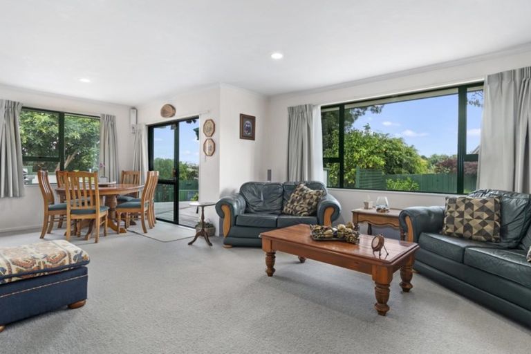 Photo of property in 5 Zachary Place, Welcome Bay, Tauranga, 3112