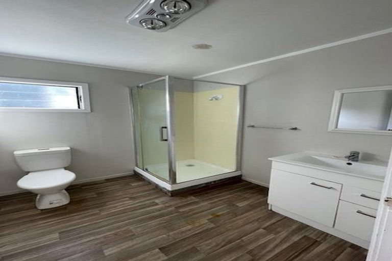 Photo of property in 37 Mcannalley Street, Manurewa East, Auckland, 2102