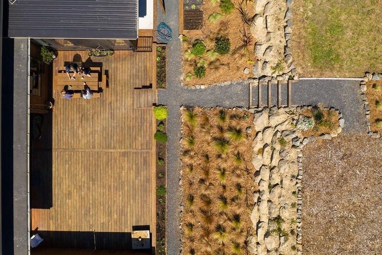 Photo of property in 16 Glendermid Close, Sawyers Bay, Port Chalmers, 9023