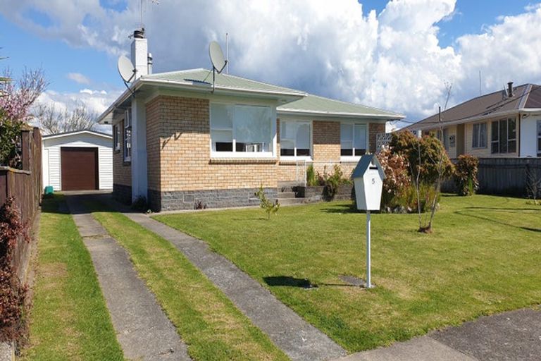 Photo of property in 5 Tunui Place, Whakatane, 3120