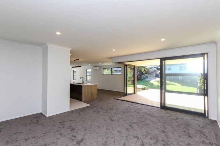 Photo of property in 5 Mackillop Way, Brooklands, New Plymouth, 4310