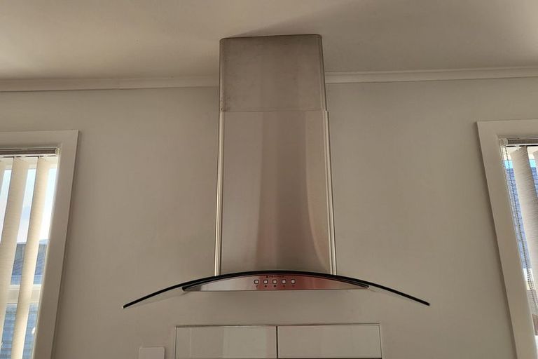 Photo of property in 4a Ngahina Street, Paraparaumu, 5032