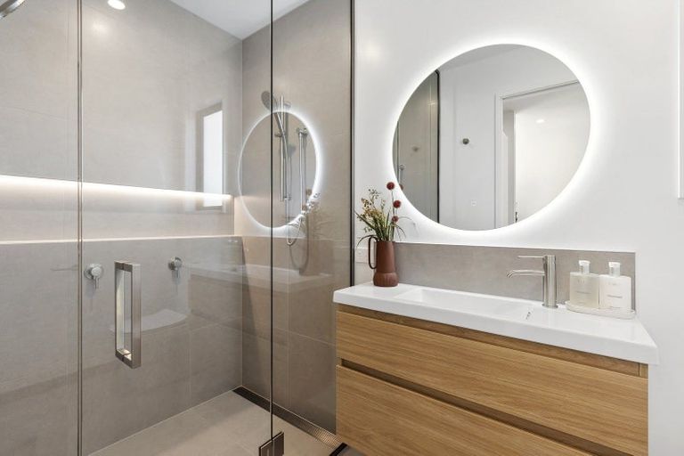 Photo of property in 5 Onyx Street, Albert Town, Wanaka, 9305