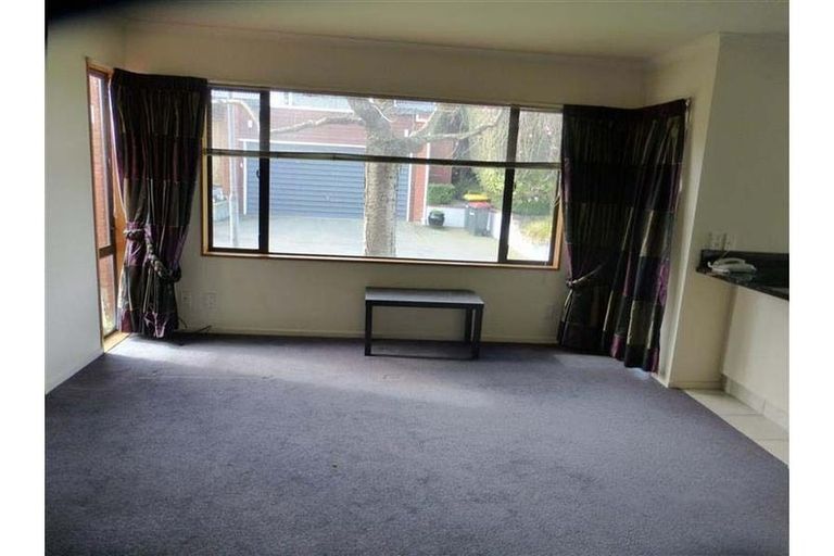Photo of property in 91 Avonhead Road, Avonhead, Christchurch, 8042