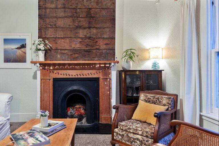 Photo of property in 2/2 Evan Street, Belmont, Auckland, 0622