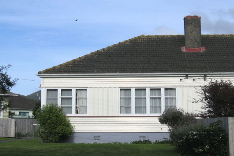 Photo of property in 3 Gadsby Street, Avalon, Lower Hutt, 5011